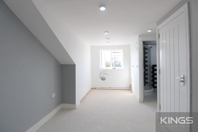 Copy Flat 4, 14, Shirley High Street, Southampton photo 3