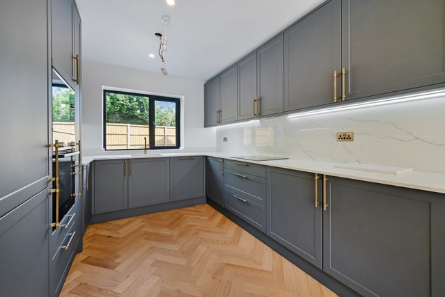 Grand Drive, Raynes Park photo 2