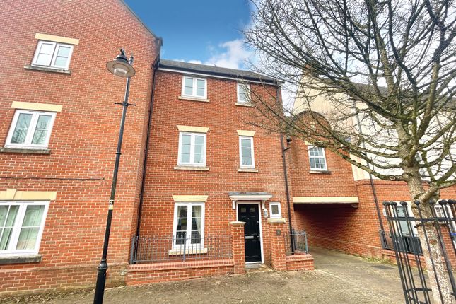 Thumbnail Town house for sale in Amesbury, Salisbury