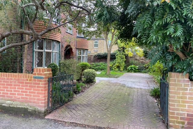 Property to rent in Roman Road, Faversham