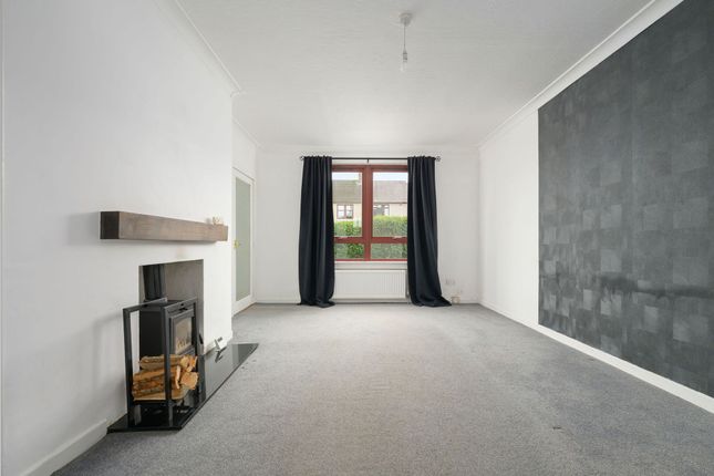 82 Almond Street, Grangemouth photo 2