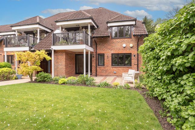1 Birklands Park, London Road, St. Albans photo 2