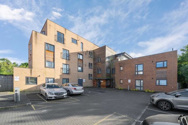 Thumbnail Flat for sale in Inverness Road, Hounslow