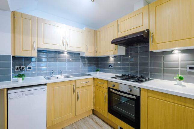 5, Selborne Gardens, Newcastle photo 2