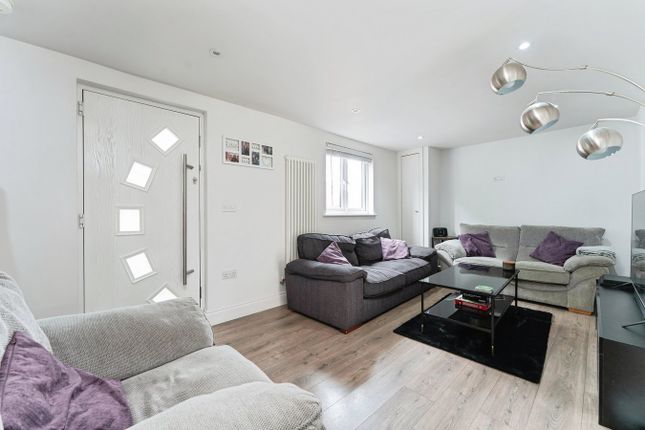 65, Wisbech Road, Ely photo 4