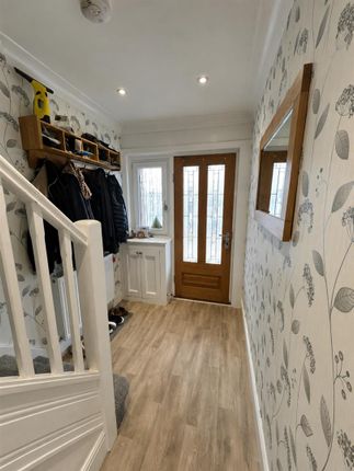 19, Richmond Road, Pudsey photo 4