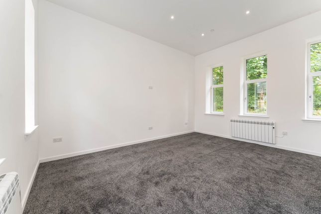 Flat 3, Woodside, Law View Road, Bridge Of Weir photo 4