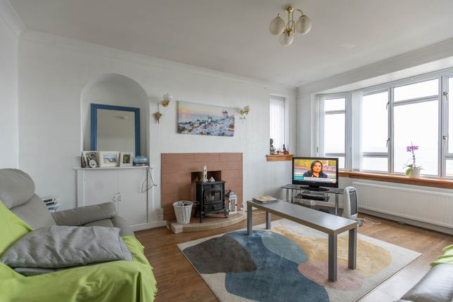  2/2, 4, Levanne Place, Gourock photo 4