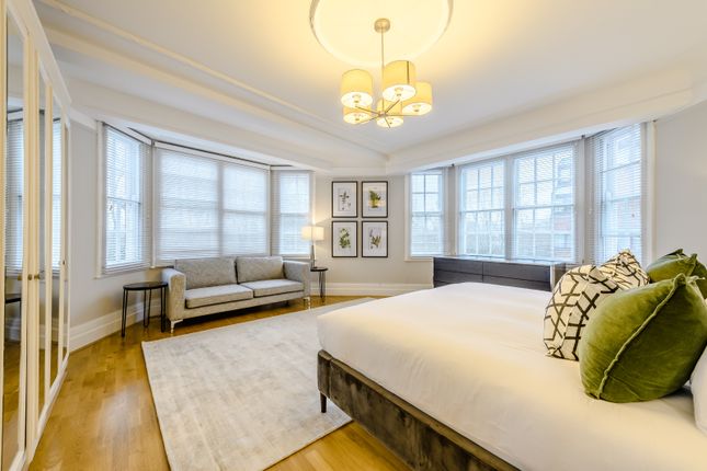 Flat to rent in Strathmore Court, 143 Park Road, St John's Wood, London