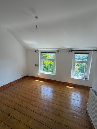 5 Bryngwyn Cottages, Newport photo 5