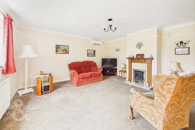 43 Louies Lane, Diss photo 3
