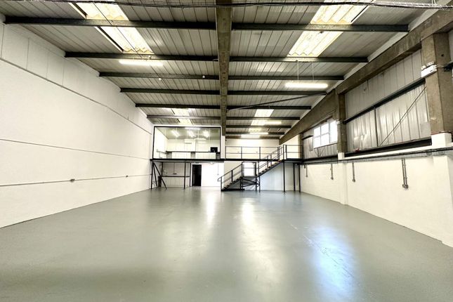 Thumbnail Warehouse to let in Newington Industrial Estate, Newington Industrial Estate, Newington
