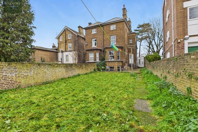 6 Fairfield South, Kingston Upon Thames photo 4