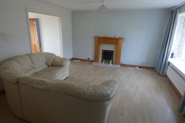 23, Y Berllan, Cimla photo 3