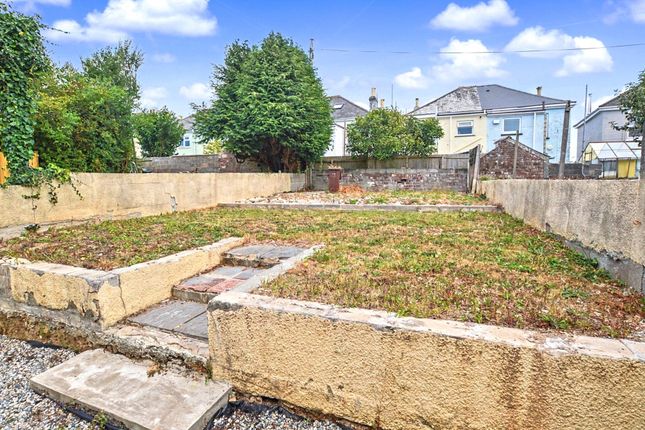 98 Grenfell Avenue, Saltash Cornwall, Cornwall photo 3