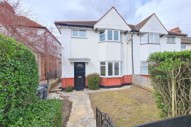 3 bed semi-detached house to rent in Southend Lane, London SE6