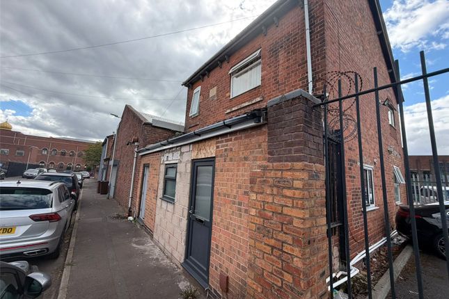 Studio flat on 7a,, Williamson Street, Wolverhampton, £575/mo