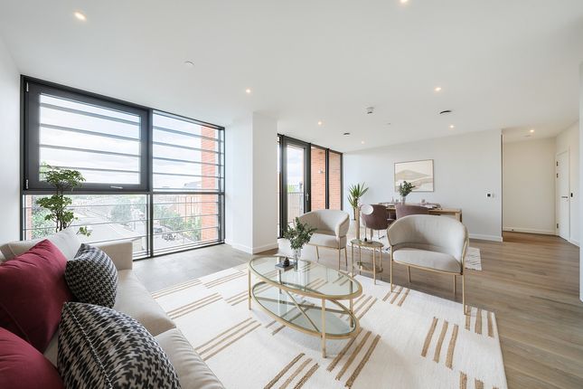 1-bed flat on Flat 62, Herland Court, Carnwarth Road, London, £3,500/mo
