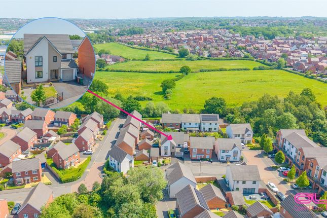 31, Hewer Drive, Castle Gresley photo 3