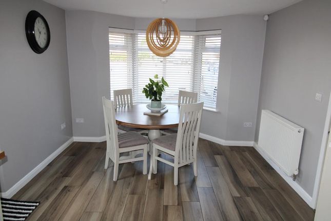 153, Larch Grove, Milton Keynes photo 4