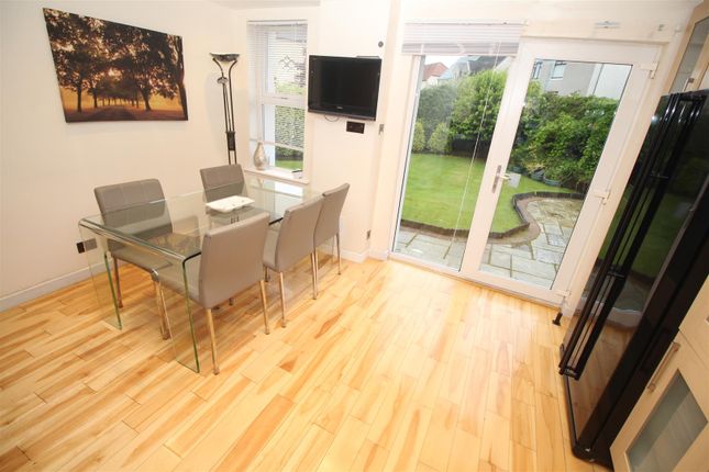 142, Dunlop Street, Greenock photo 2