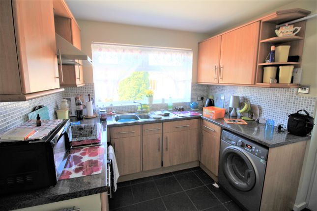 24, Pembrey Close, Norwich photo 4