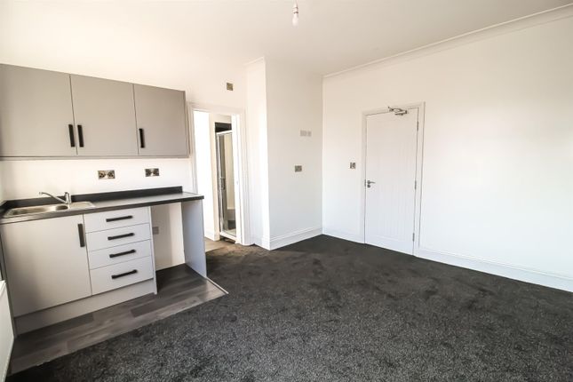 End terrace house for sale in Priory Road, Gedling, Nottingham