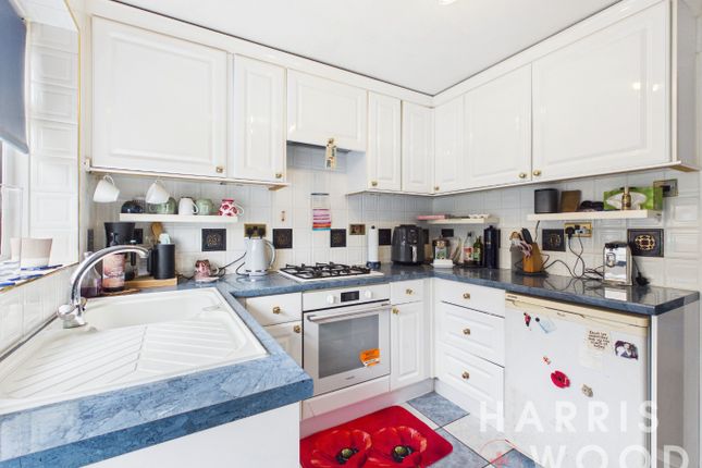 25 Linnet Way, Great Bentley, Essex photo 2