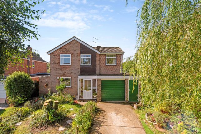 Thumbnail Detached house for sale in Holmes Close, Wokingham, Berkshire