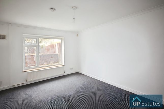 21, Lynmouth Road, Coventry photo 2