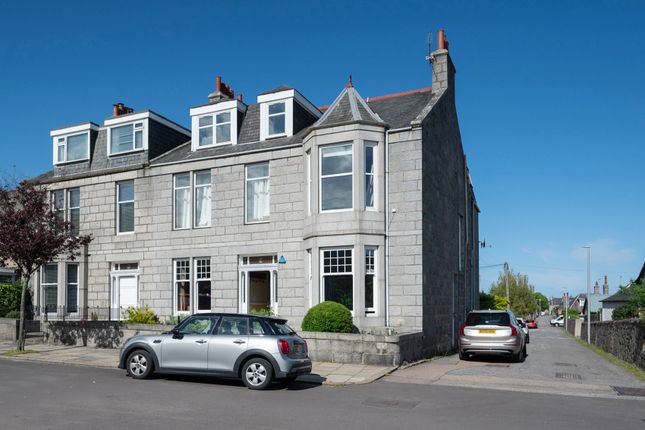 3-bed flat on 9, Hammerfield Avenue, Aberdeen, Aberdeen, £219,000