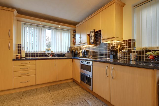 4 bedroom detached house for sale - 46148534 | PrimeLocation