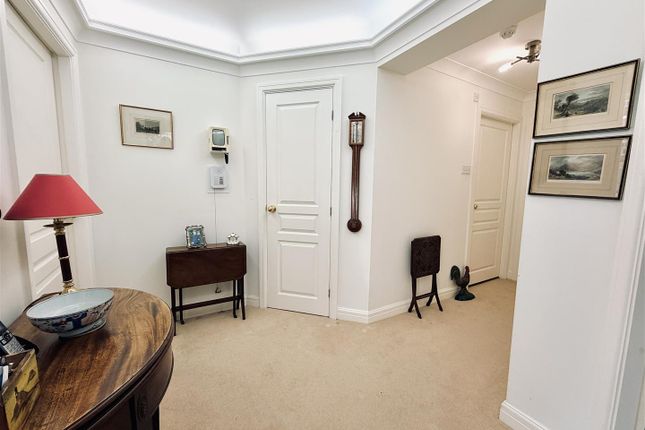 Flat 5, Stamford Grange, Dunham Road, Altrincham photo 3