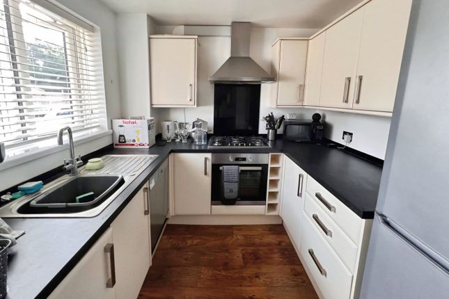 25, John Bunyan Close, Fareham photo 3