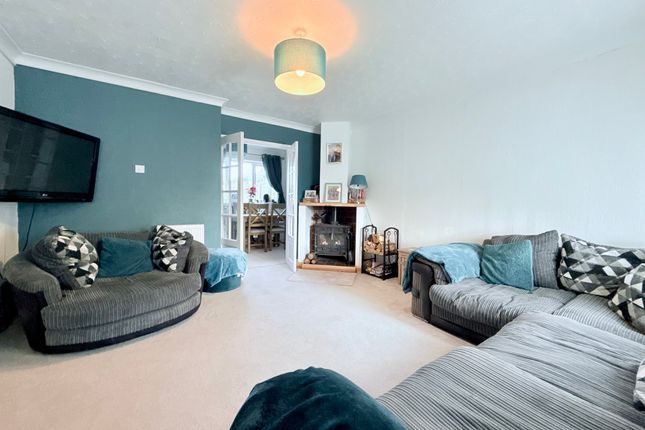 9, Rosedale Gardens, Great Yarmouth photo 3