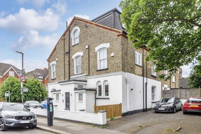 Flat for sale in South Park Road, London