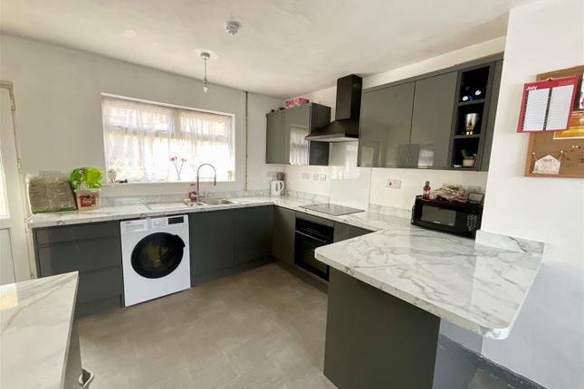 9, Coedyclun, Kidwelly photo 4