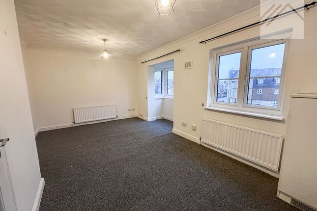 20 College Close, Grays photo 5