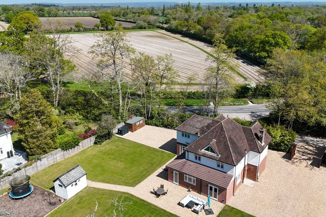 4-bed house on Rosebay, Gardeners Lane, Romsey, £1,150,000