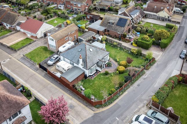 26, Eddington Lane, Herne Bay photo 3