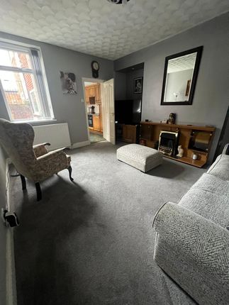 Flat for sale in Coldwell Terrace, Gateshead