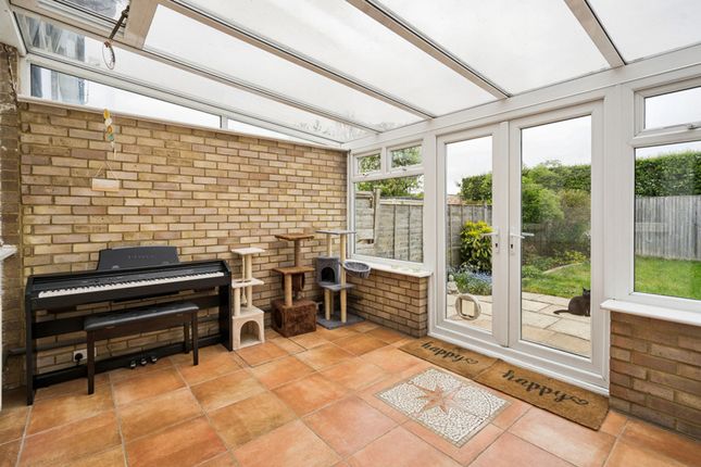 18 Wrights Lane, Prestwood photo 4