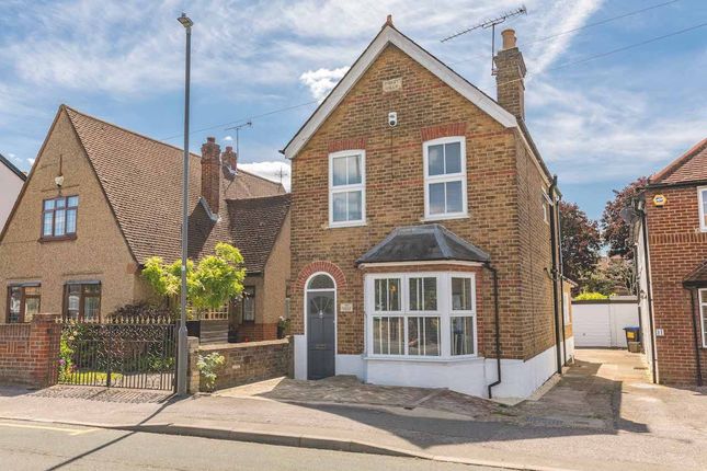 Thumbnail Detached house for sale in Eastfield Road, Burnham