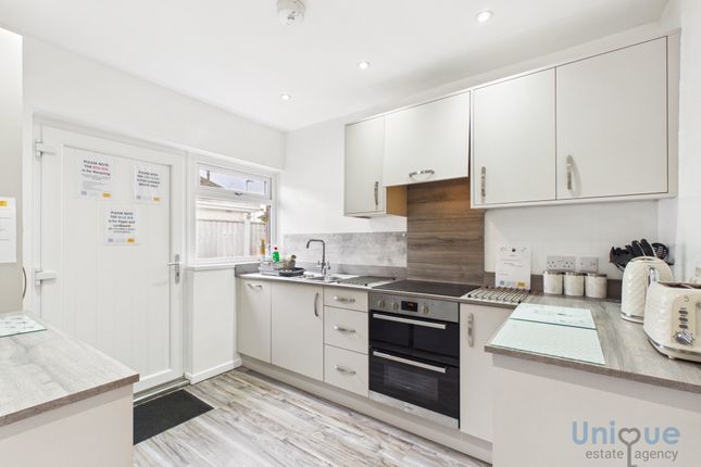 29, Kings Walk, Thornton-Cleveleys photo 2