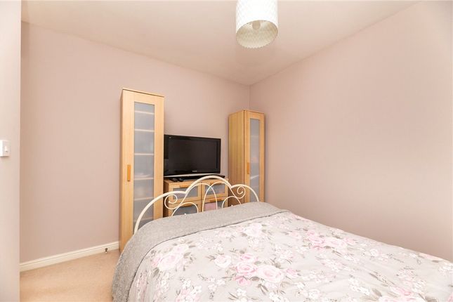 Town house for sale in Swan Avenue, Gilstead, Bingley, West Yorkshire