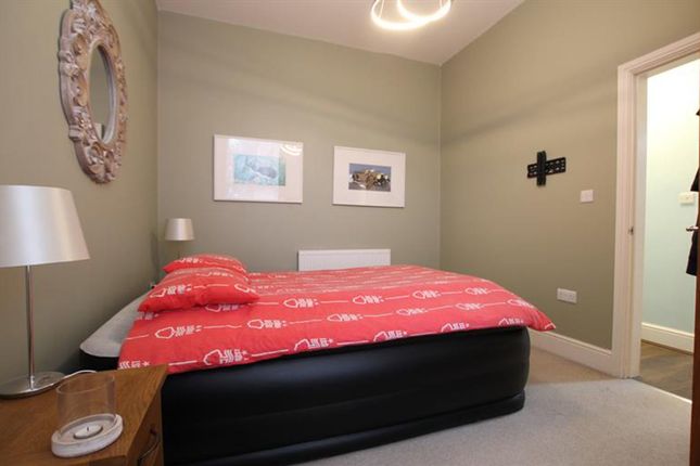 Flat 1, 51-53 Musters Road, Nottingham photo 5