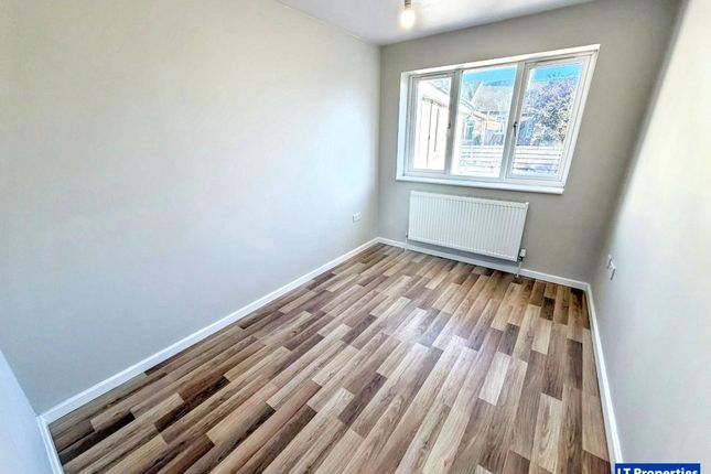 Flat 11, Dumfies House, Dumfries Street, Luton photo 3