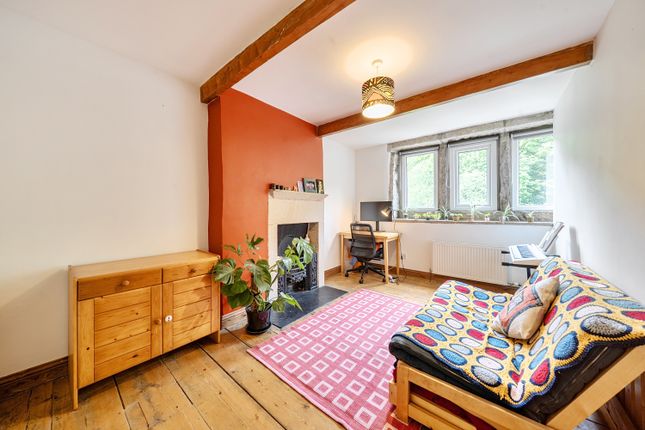 5, HEBDEN GROVE, HEBDEN BRIDGE photo 4