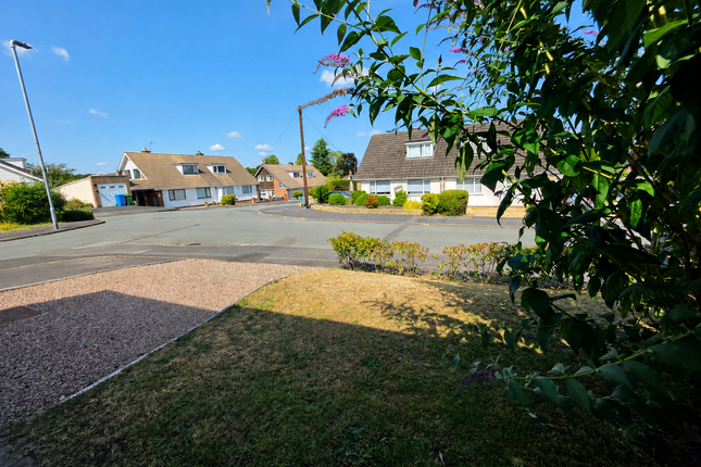 69, Church View Gardens, Stourbridge photo 2