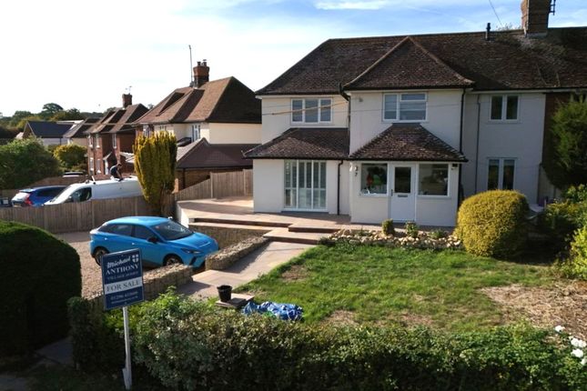 7 Upton Road, Aylesbury photo 2